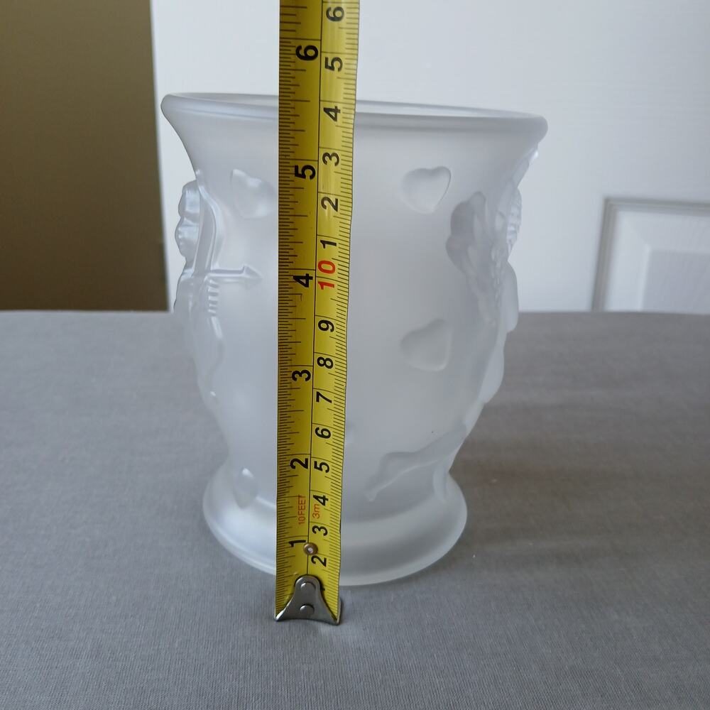Teleflora Frosted Glass 3D Cupid Vase 5.5"H 4"W vintage valentine cherubs France - Picture 7 of 11